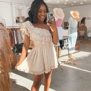 VESTIQUE roaring to go dress